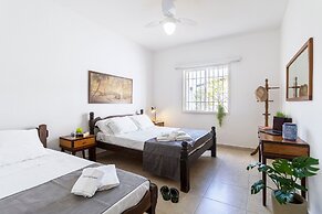 Casa a 50m da Praia com Churrasqueira