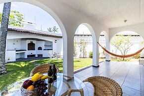 Casa a 50m da Praia com Churrasqueira