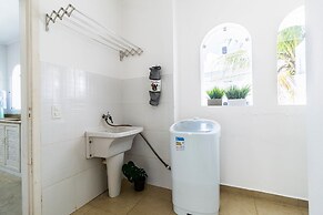 Casa a 50m da Praia com Churrasqueira