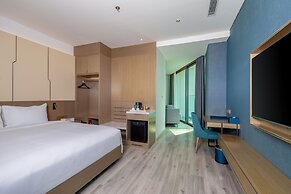 Awaken Danang Hotel