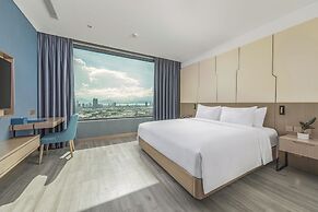 Awaken Danang Hotel