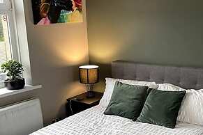 1-bed Apartment - Close to Beach - Free Parking