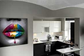 1-bed Apartment - Close to Beach - Free Parking