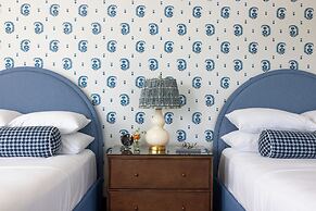 The George Hotel