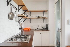 Nice And Homey 1Br At Citralake Suites Apartment