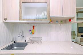 Homey And Comfy 2Br Sentul Tower Apartment