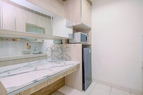 Homey And Comfy 2Br Sentul Tower Apartment