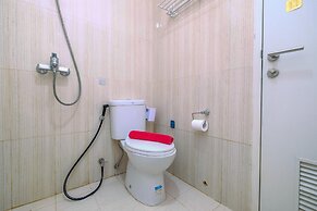 Homey And Comfy 2Br Sentul Tower Apartment