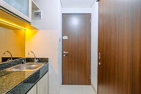 Warm And Minimalist Studio Room Transpark Cibubur Apartment