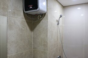 Comfort 2Br Apartment At 30Th Floor Transpark Cibubur