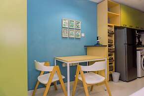 Cozy Stay And Elegant Studio At West Vista Apartment