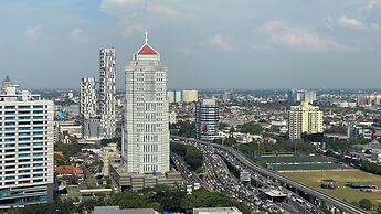 Nice And Comfortable 2Br At Samara Suites Apartment