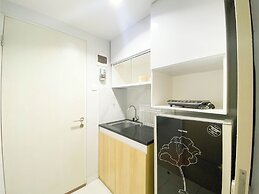 Homey 1Br Without Living Room At Amartha View Apartment