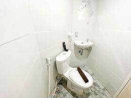 Homey 1Br Without Living Room At Amartha View Apartment