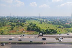 Cozy And Comfort Studio Sky House Alam Sutera Apartment