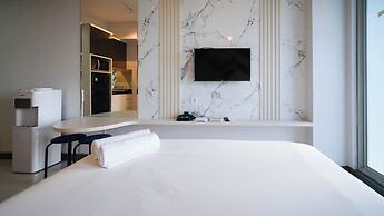 Comfy Studio (No Kitchen) Apartment At Benson Supermall Mansion