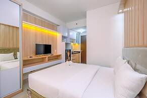 Cozy Living And Homey Studio Transpark Cibubur Apartment