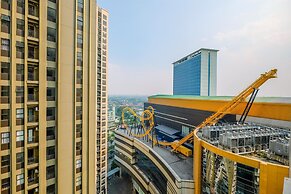 Cozy Living And Homey Studio Transpark Cibubur Apartment