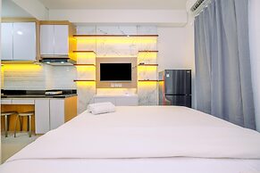 Cozy Stay And New Furnished Studio At Transpark Cibubur Apartment
