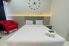 Comfortable 1Br Without Living Room At Amartha View Apartment