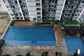 Homey And Cozy Studio Room Daan Mogot City Apartment