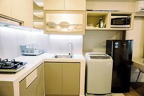 Homey And Cozy Studio Room Daan Mogot City Apartment