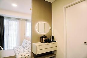 Homey And Cozy Studio Room Daan Mogot City Apartment