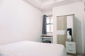 Comfort And Homey 2Br Belmont Residence Puri Apartment