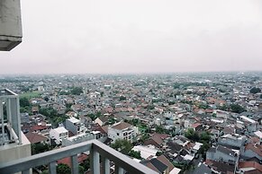 Comfort And Homey 2Br Belmont Residence Puri Apartment