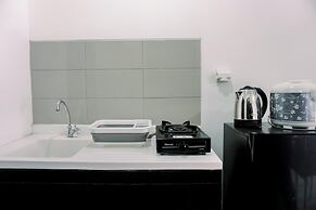 Comfort And Homey 2Br Belmont Residence Puri Apartment