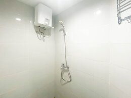 Elegant And Homey Studio At Amartha View Apartment