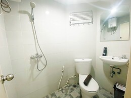 Elegant And Homey Studio At Amartha View Apartment