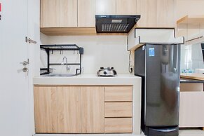 Cozy And Simply Studio Apartment At Urban Heights Residences