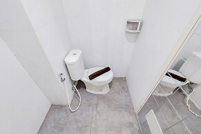 Cozy And Simply Studio Apartment At Urban Heights Residences