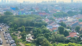Good Deal 1Br Green Pramuka City Near Mall Apartment