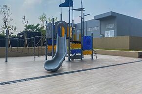 Wonderful And Homey 4 Pax 1Br Fatmawati City Center Apartment