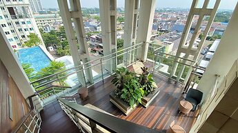 Comfortable 1Br At Sky Terrace Apartment
