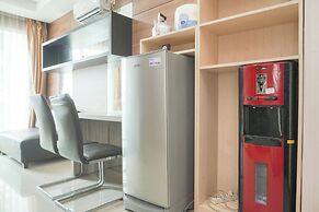 Comfortable 1Br At Sky Terrace Apartment