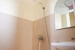 Best Strategic 2Br Apartment At Green Palm Residence