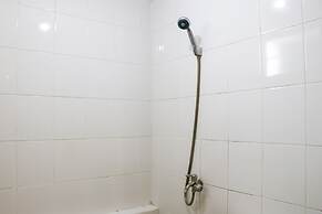 Comfort And Modern 2Br At Bassura City Apartment