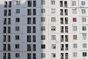 Comfort And Modern 2Br At Bassura City Apartment