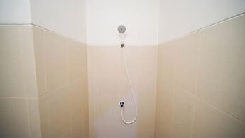 Spacious 2Br Combine Unit At Bale Hinggil Apartment