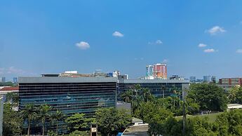 Tidy And Cozy 2Br Apartment At Royal Olive Residence