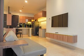 Comfort And Elegant 2Br Sudirman Suites Apartment