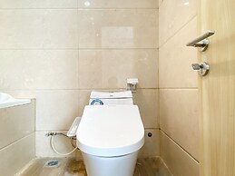 Comfort 2Br At Crown Court Executive Condominium Apartment