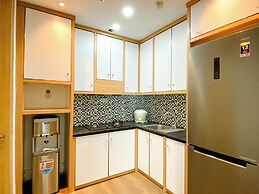 Comfort 2Br At Crown Court Executive Condominium Apartment