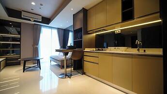 Modern And Cozy 2Br At Grand Sungkono Lagoon Apartment