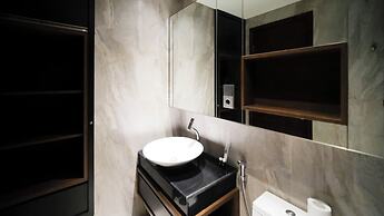 Modern And Cozy 2Br At Grand Sungkono Lagoon Apartment