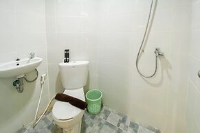 Nice And Cozy Studio At Amartha View Apartment