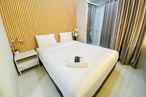 Nice And Cozy Studio At Amartha View Apartment